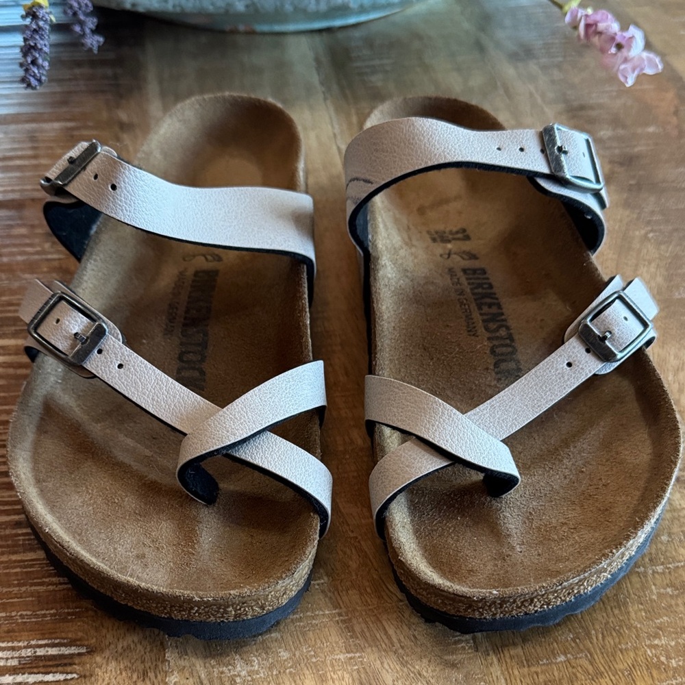 *SEE DESCRIPTION & PHOTOS* Birkenstock Mayari Birko-Flor Sandals Size 37 NWOT